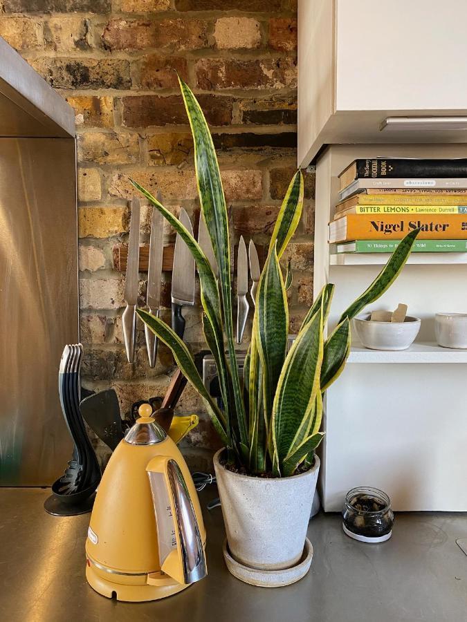 Bright & Beautiful Loft 10Mins To Shoreditch London Exterior photo