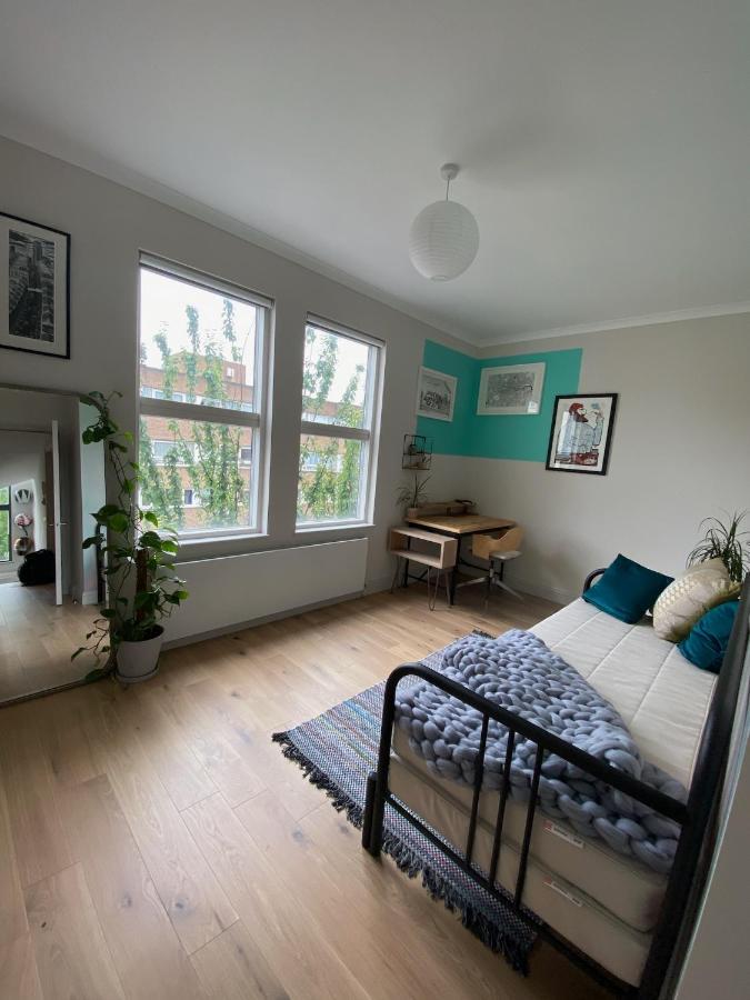 Bright & Beautiful Loft 10Mins To Shoreditch London Exterior photo